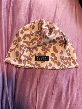 Womens Leopard Print Beanie - Lavender & Gold